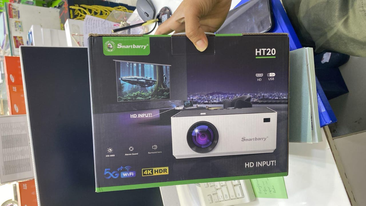 VIDÉO PROJECTEUR HT20  ANDROID